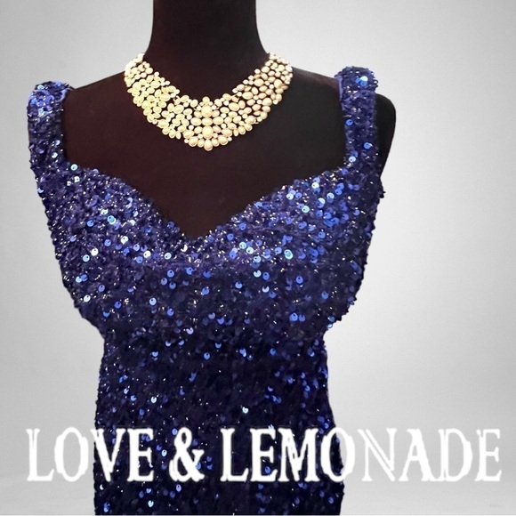 Stunning LOVE & LEMONADE Cobalt Blue Sequin Gown XS NWT - Picture 3 of 7